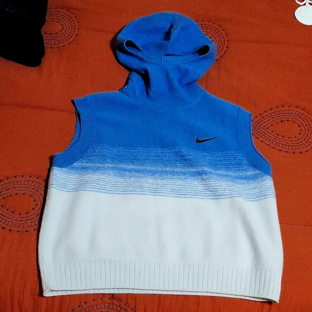 Vest - Picture 2 of 6